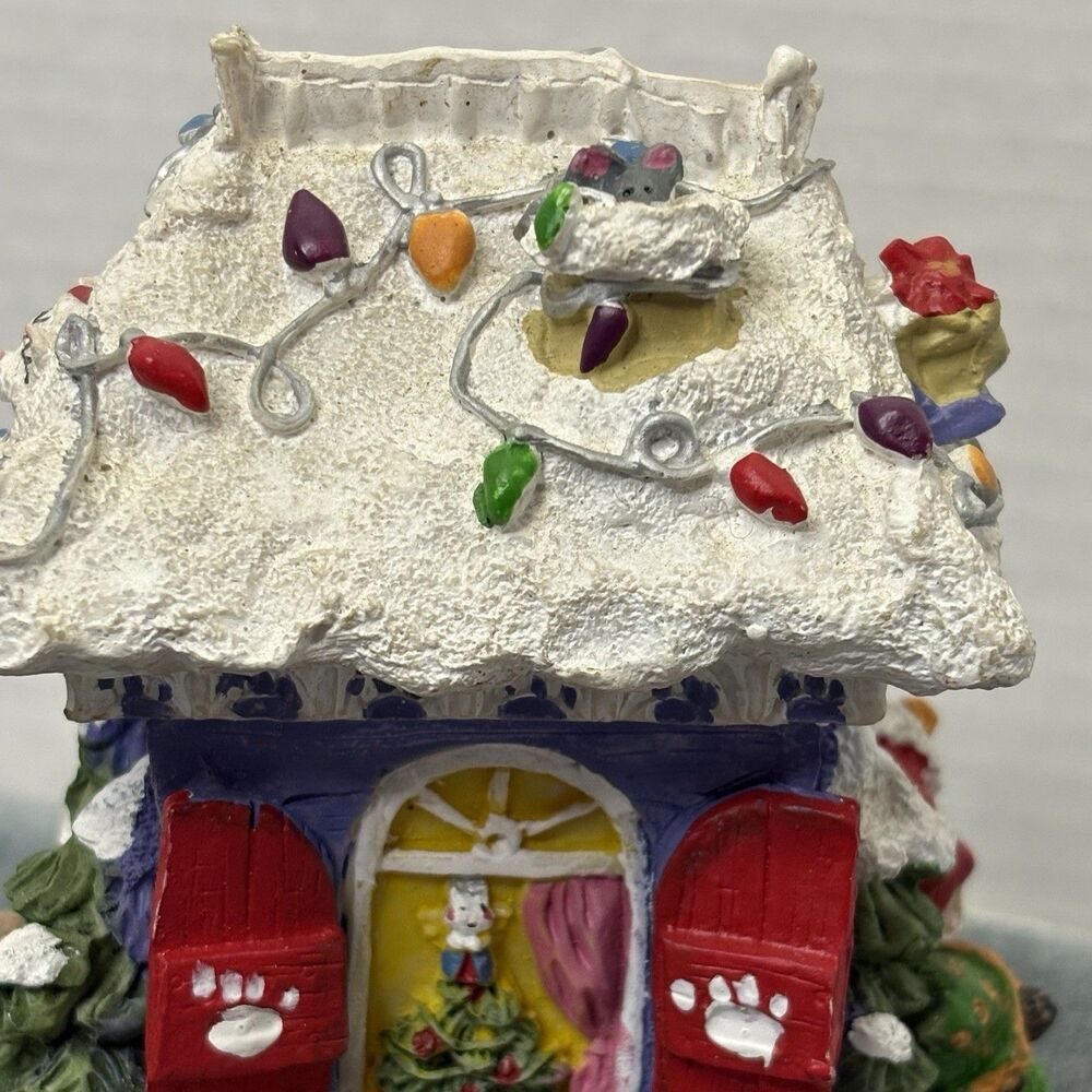 IT'S A PURRFECT SEASON Christmas Holiday Resin House 5.5" Tall x 4" Wide - Picture 14 of 16